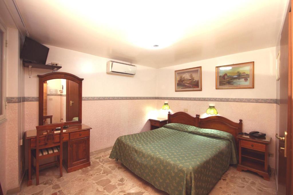Hotel Cortese Palermo Værelse billede